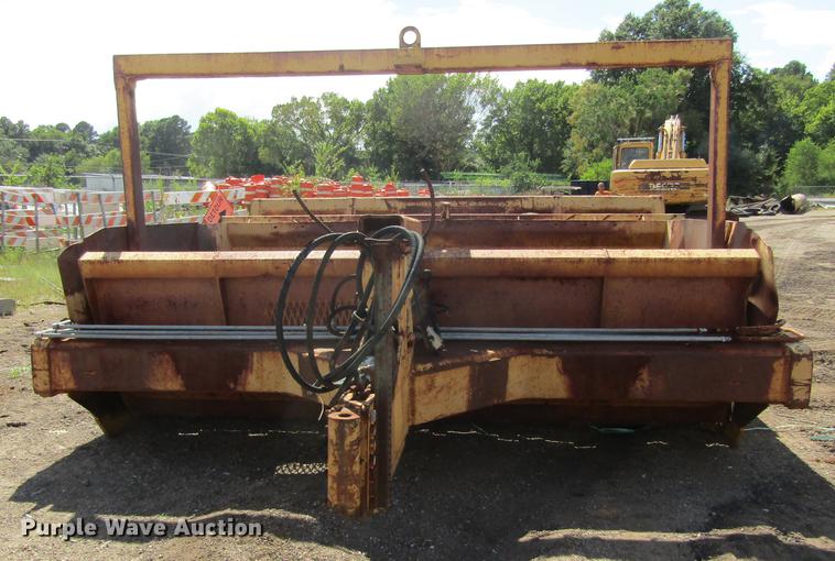 image for item DC0058 Reynolds scraper