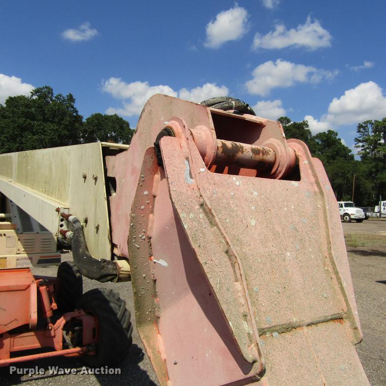 image for item DC0060 1999 JLG 40H boom lift