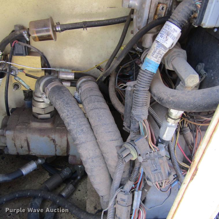 image for item DC0060 1999 JLG 40H boom lift