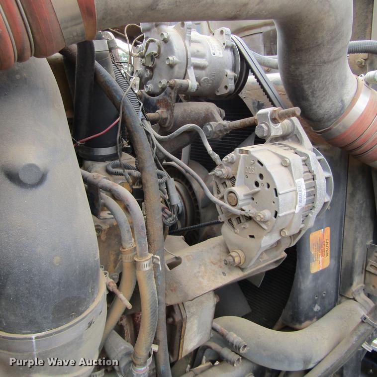 image for item DC0061 1995 Ford LTL 9000 semi truck