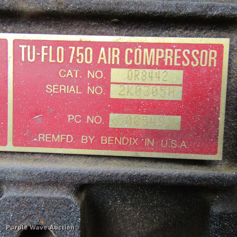 image for item DC0061 1995 Ford LTL 9000 semi truck