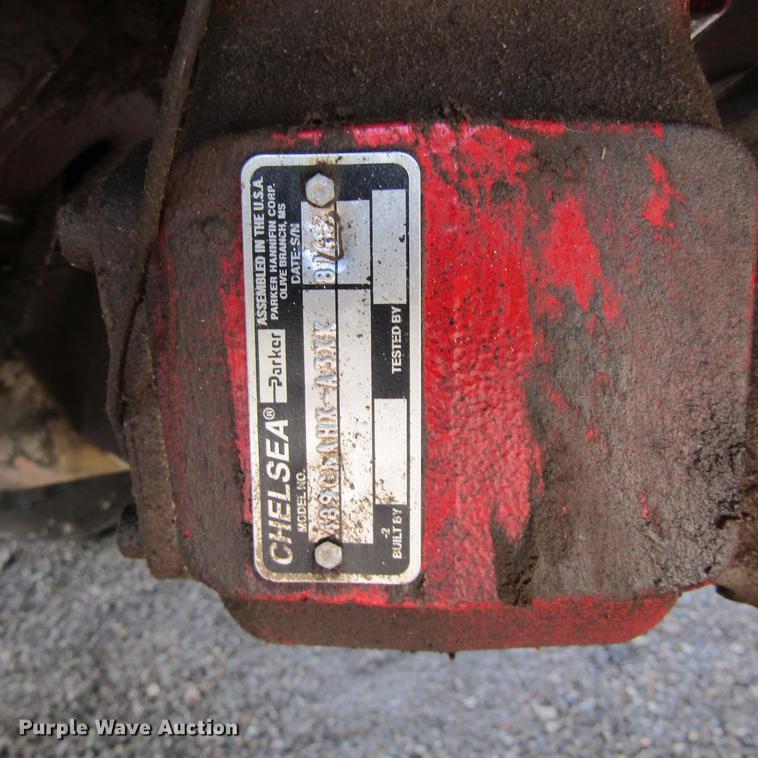 image for item DC0061 1995 Ford LTL 9000 semi truck