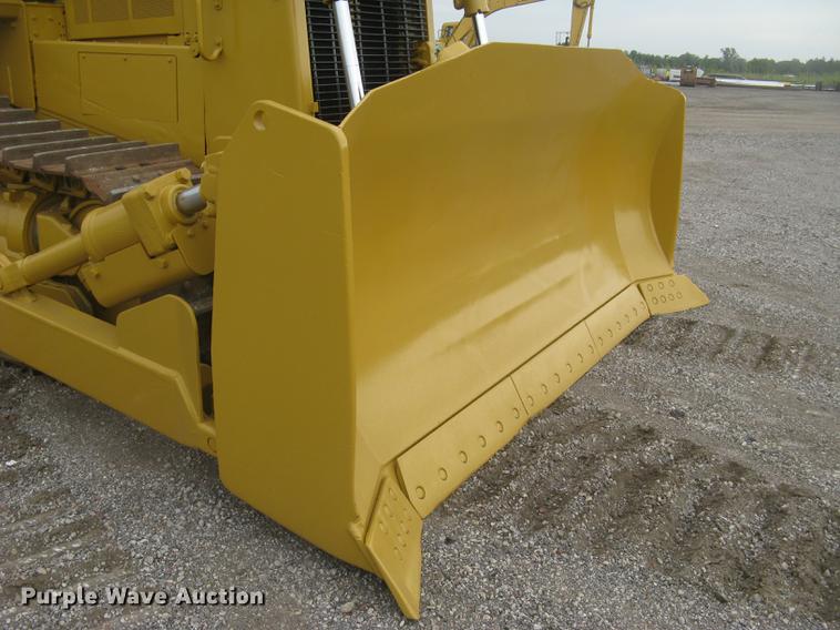 image for item DC1286 1997 Caterpillar D7R dozer