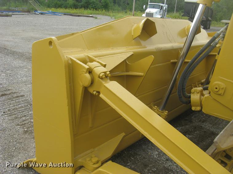 image for item DC1286 1997 Caterpillar D7R dozer