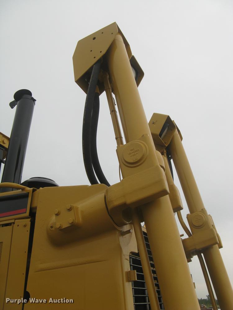 image for item DC1286 1997 Caterpillar D7R dozer
