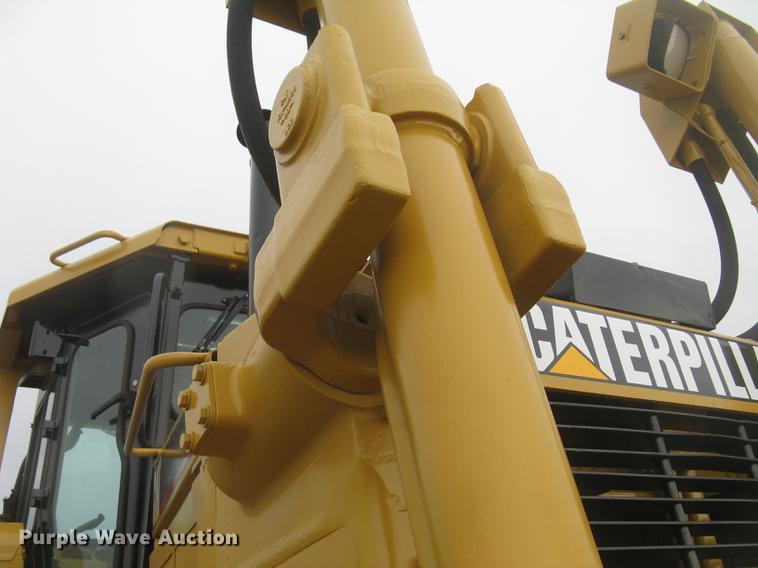 image for item DC1286 1997 Caterpillar D7R dozer