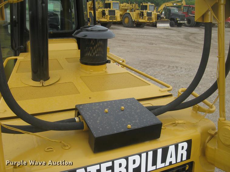 image for item DC1286 1997 Caterpillar D7R dozer
