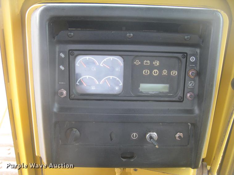 image for item DC1286 1997 Caterpillar D7R dozer