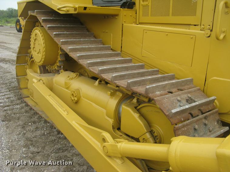 image for item DC1286 1997 Caterpillar D7R dozer