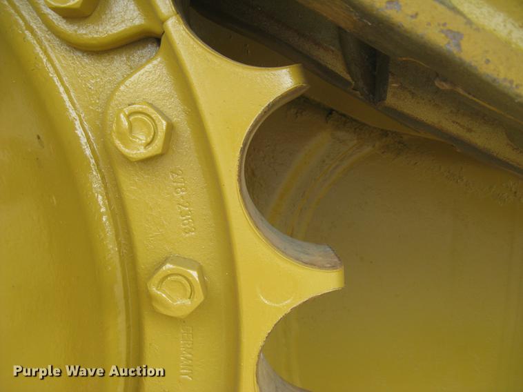 image for item DC1286 1997 Caterpillar D7R dozer
