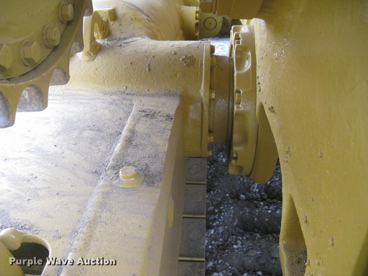 image for item DC1286 1997 Caterpillar D7R dozer