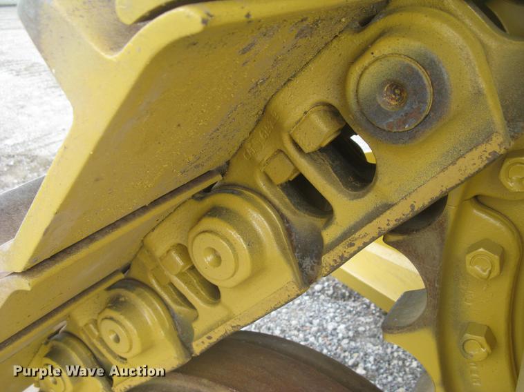 image for item DC1286 1997 Caterpillar D7R dozer