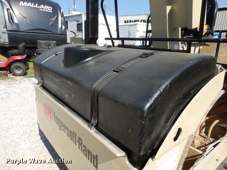 image for item DC5951 2003 Ingersoll Rand DD90 double drum vibratory compactor