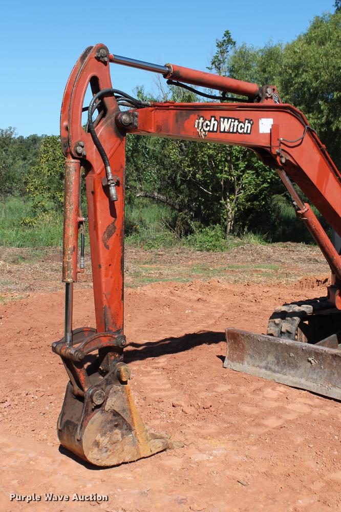image for item DD3456 2005 Ditch Witch MX352 mini excavator