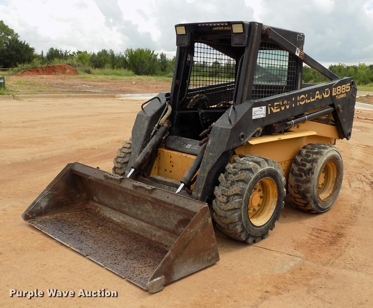 image for item DD5322 1999 New Holland LX885 Turbo skid steer