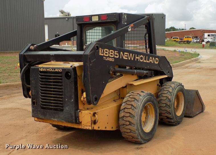 image for item DD5322 1999 New Holland LX885 Turbo skid steer