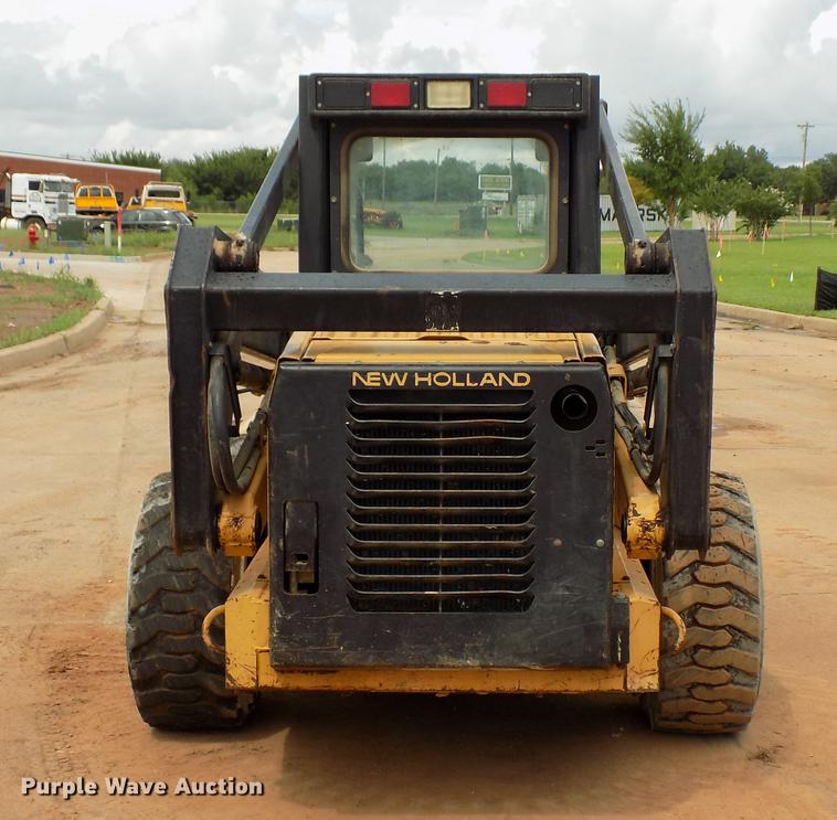 image for item DD5322 1999 New Holland LX885 Turbo skid steer