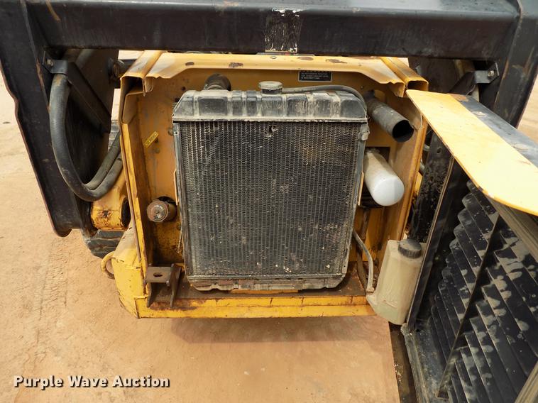 image for item DD5322 1999 New Holland LX885 Turbo skid steer