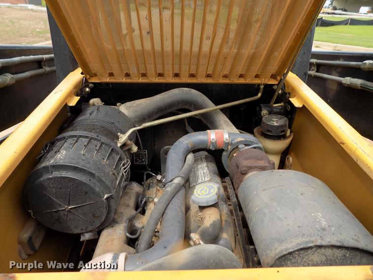 image for item DD5322 1999 New Holland LX885 Turbo skid steer