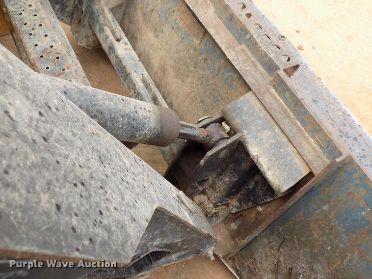 image for item DD5322 1999 New Holland LX885 Turbo skid steer