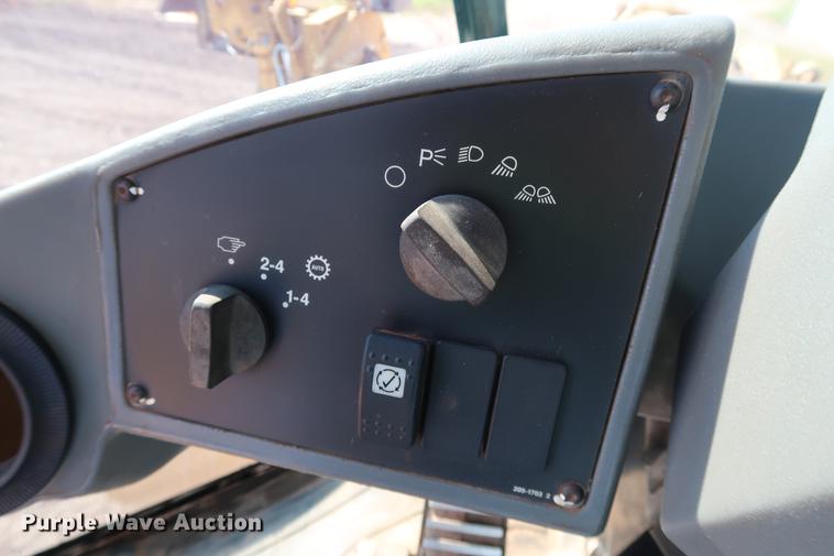 image for item DD5324 2004 Caterpillar 938G Series II wheel loader