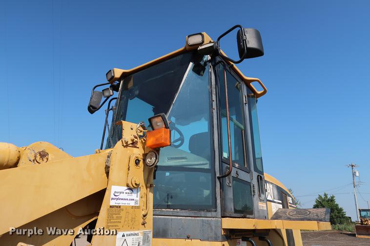 image for item DD5324 2004 Caterpillar 938G Series II wheel loader