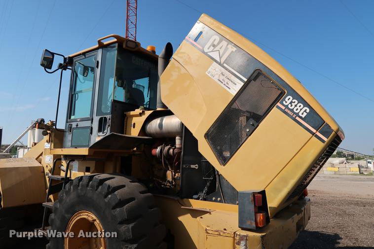 image for item DD5324 2004 Caterpillar 938G Series II wheel loader