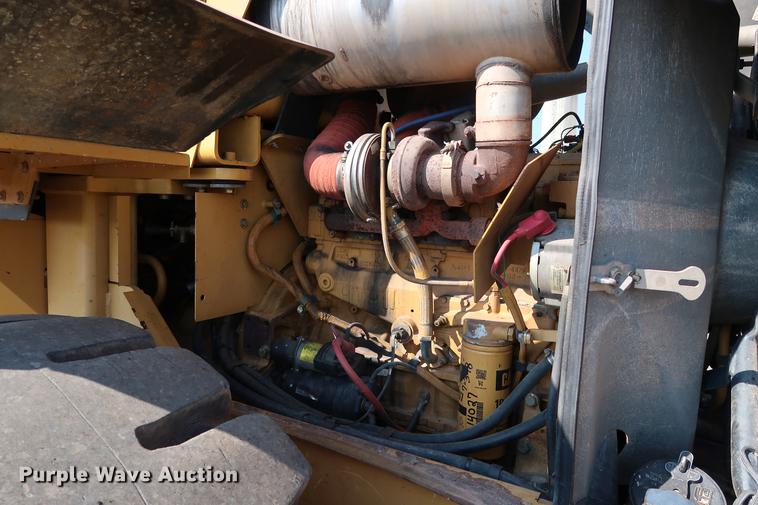 image for item DD5324 2004 Caterpillar 938G Series II wheel loader