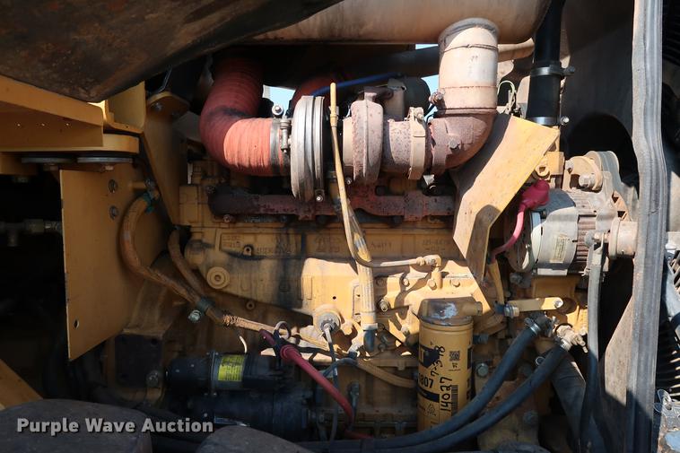 image for item DD5324 2004 Caterpillar 938G Series II wheel loader