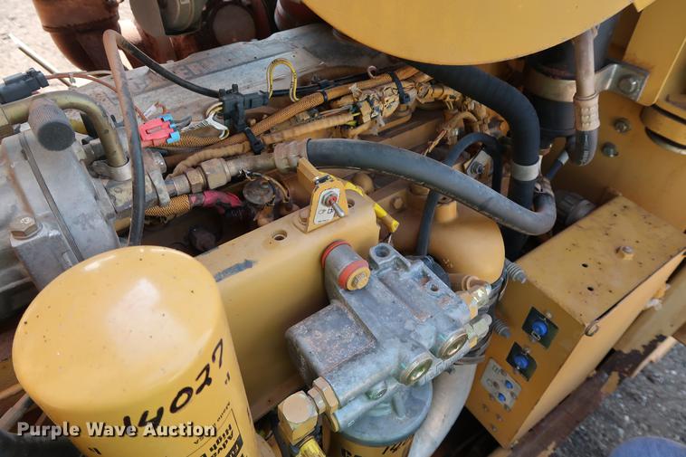 image for item DD5324 2004 Caterpillar 938G Series II wheel loader