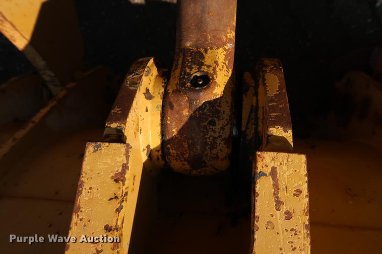 image for item DD5324 2004 Caterpillar 938G Series II wheel loader