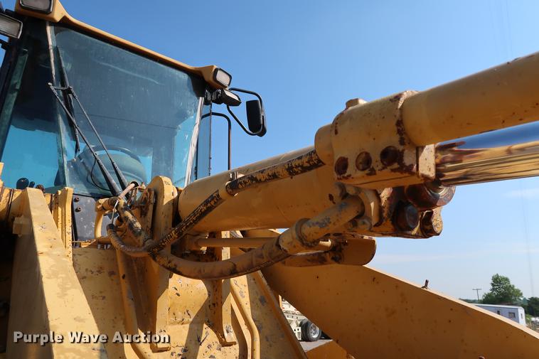image for item DD5324 2004 Caterpillar 938G Series II wheel loader
