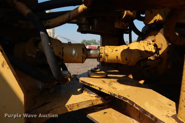 image for item DD5324 2004 Caterpillar 938G Series II wheel loader