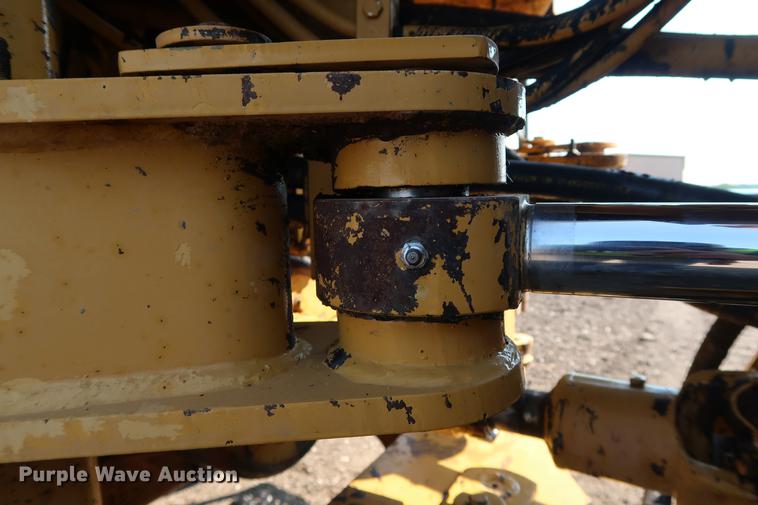 image for item DD5324 2004 Caterpillar 938G Series II wheel loader