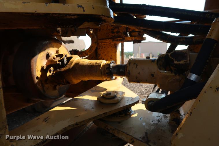 image for item DD5324 2004 Caterpillar 938G Series II wheel loader