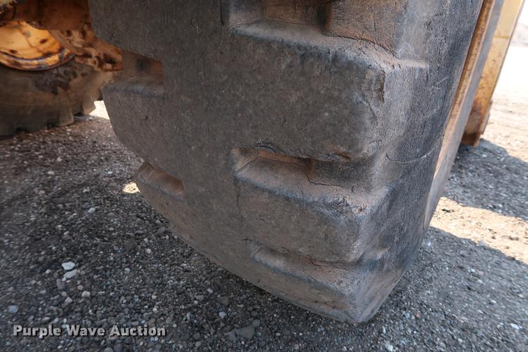 image for item DD5324 2004 Caterpillar 938G Series II wheel loader