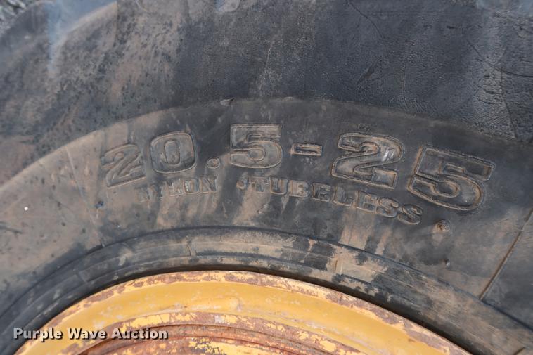 image for item DD5324 2004 Caterpillar 938G Series II wheel loader
