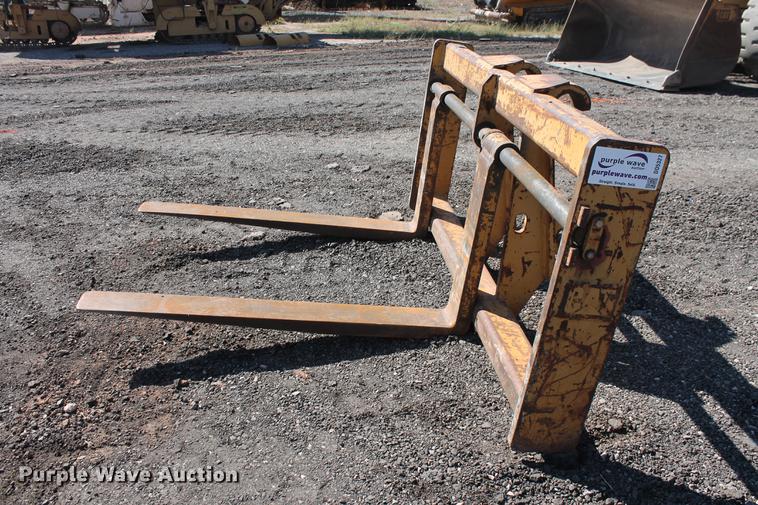 image for item DD5327 Caterpillar FK938HQ60 forks