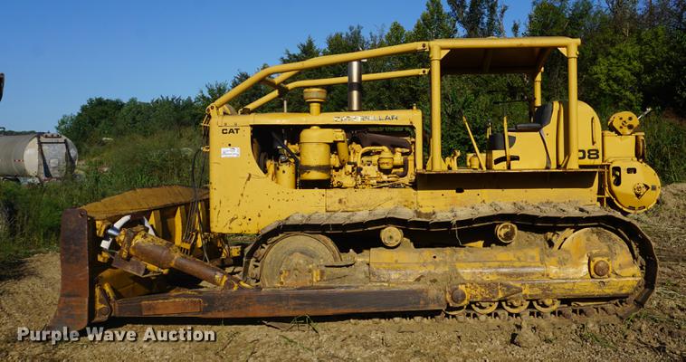 image for item DD6475 Caterpillar D8 dozer
