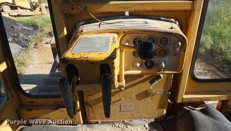 image for item DD6476 1969 Caterpillar D9G dozer