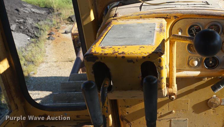 image for item DD6476 1969 Caterpillar D9G dozer
