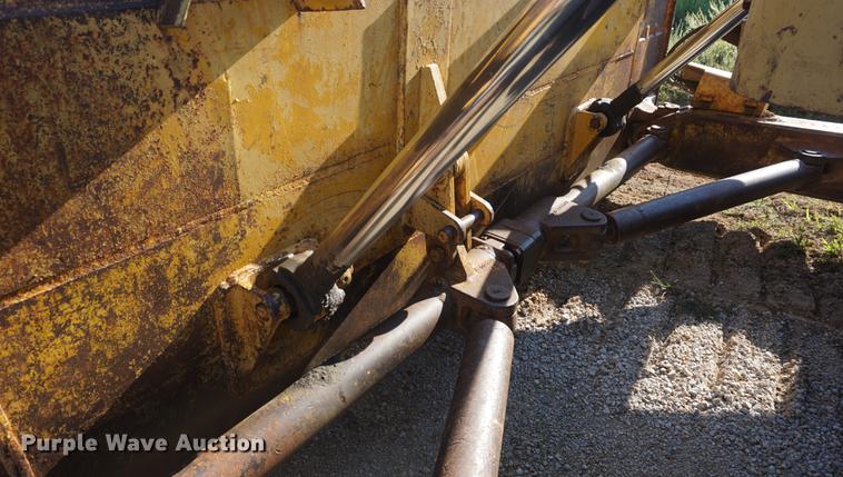 image for item DD6476 1969 Caterpillar D9G dozer