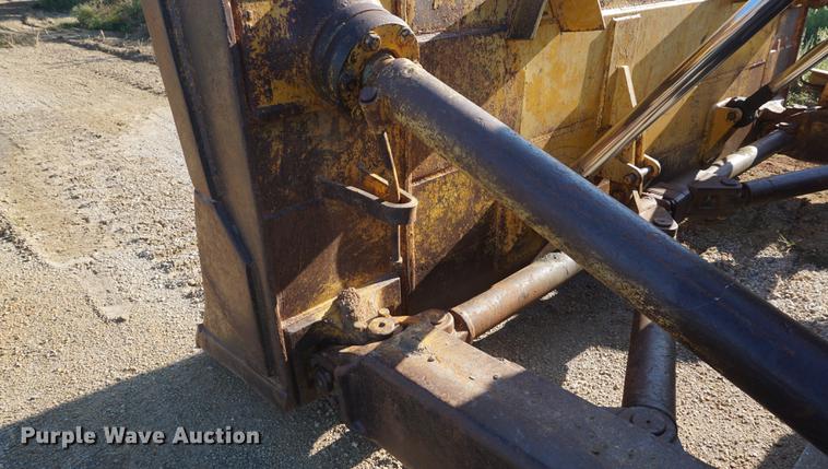 image for item DD6476 1969 Caterpillar D9G dozer