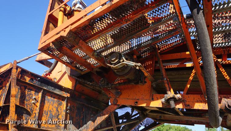 image for item DD6477 1979 Kolberg 1748-6 pug mill