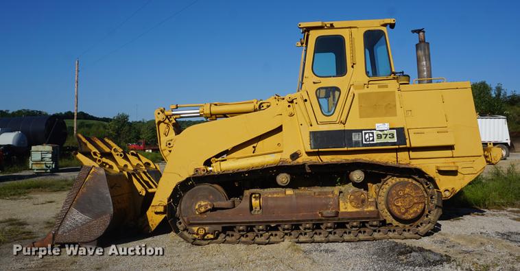 image for item DD6478 1983 Caterpillar 973 track loader