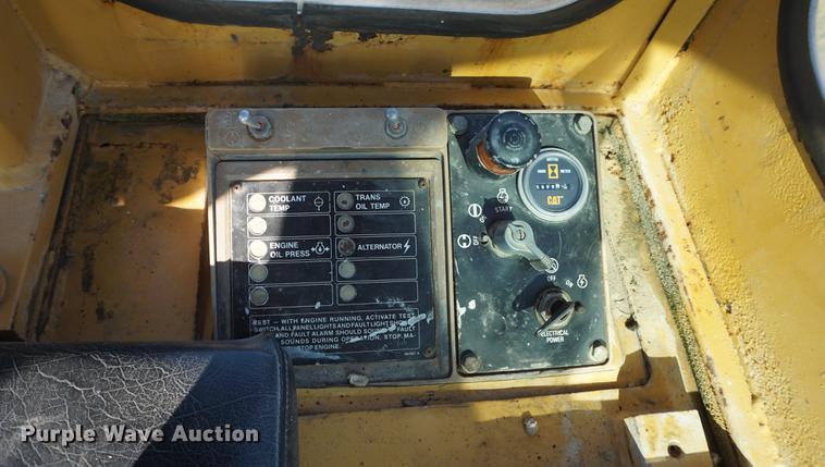 image for item DD6478 1983 Caterpillar 973 track loader