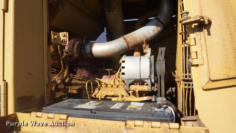 image for item DD6478 1983 Caterpillar 973 track loader