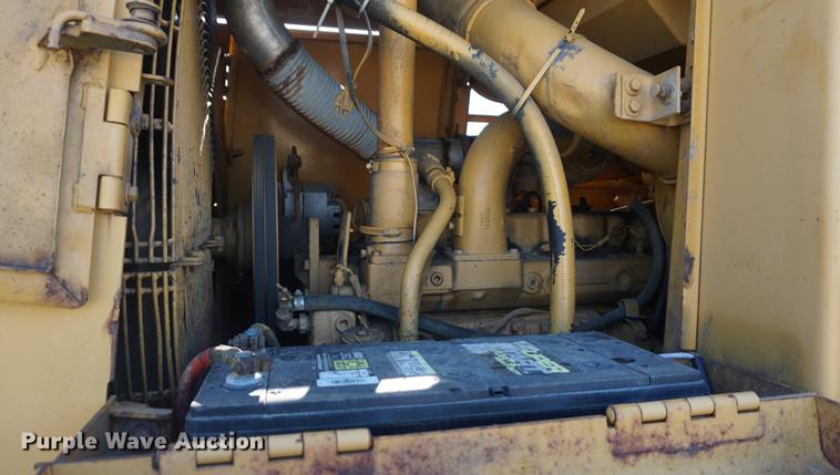 image for item DD6478 1983 Caterpillar 973 track loader