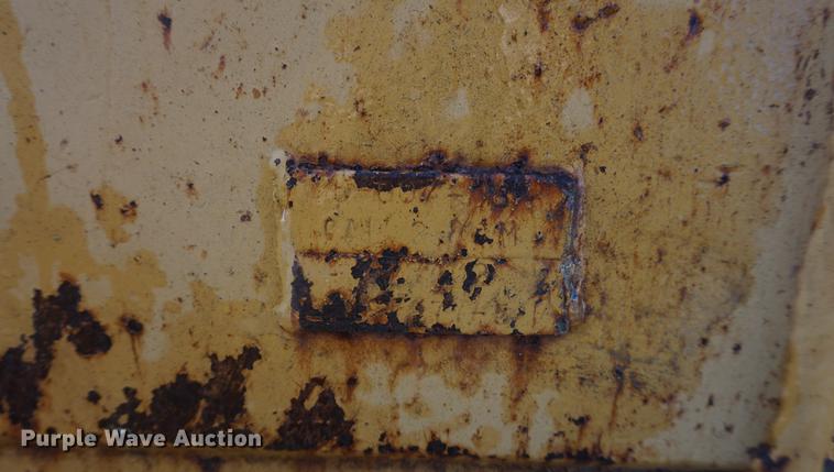 image for item DD6478 1983 Caterpillar 973 track loader