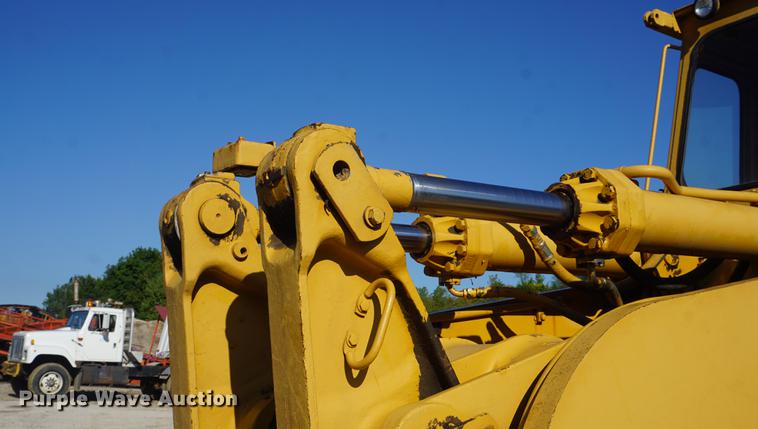 image for item DD6478 1983 Caterpillar 973 track loader